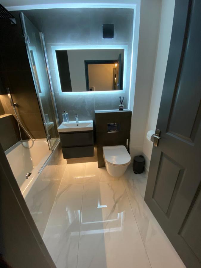 Beautiful Modern Cosy Central Apartment / Sleeps 4 Reading Bagian luar foto