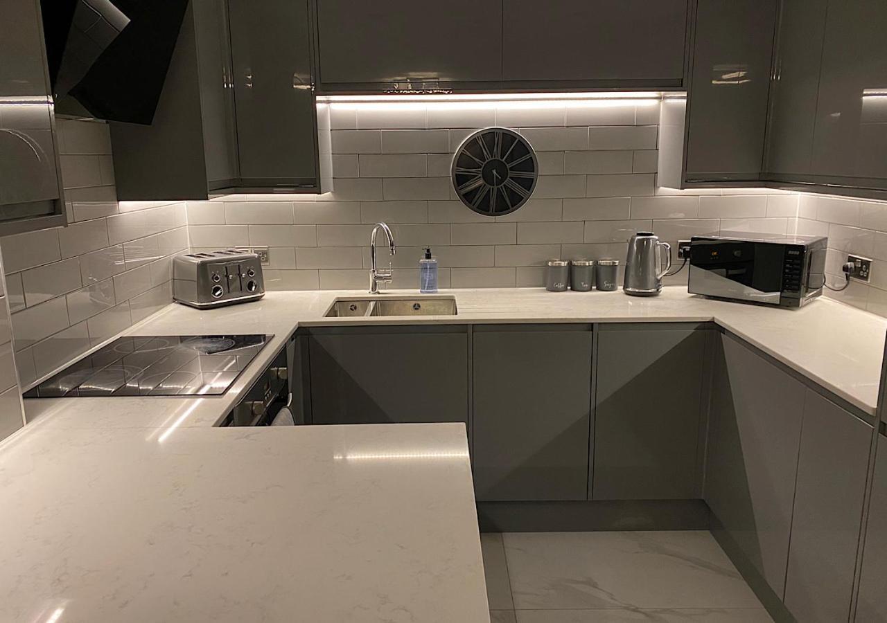 Beautiful Modern Cosy Central Apartment / Sleeps 4 Reading Bagian luar foto